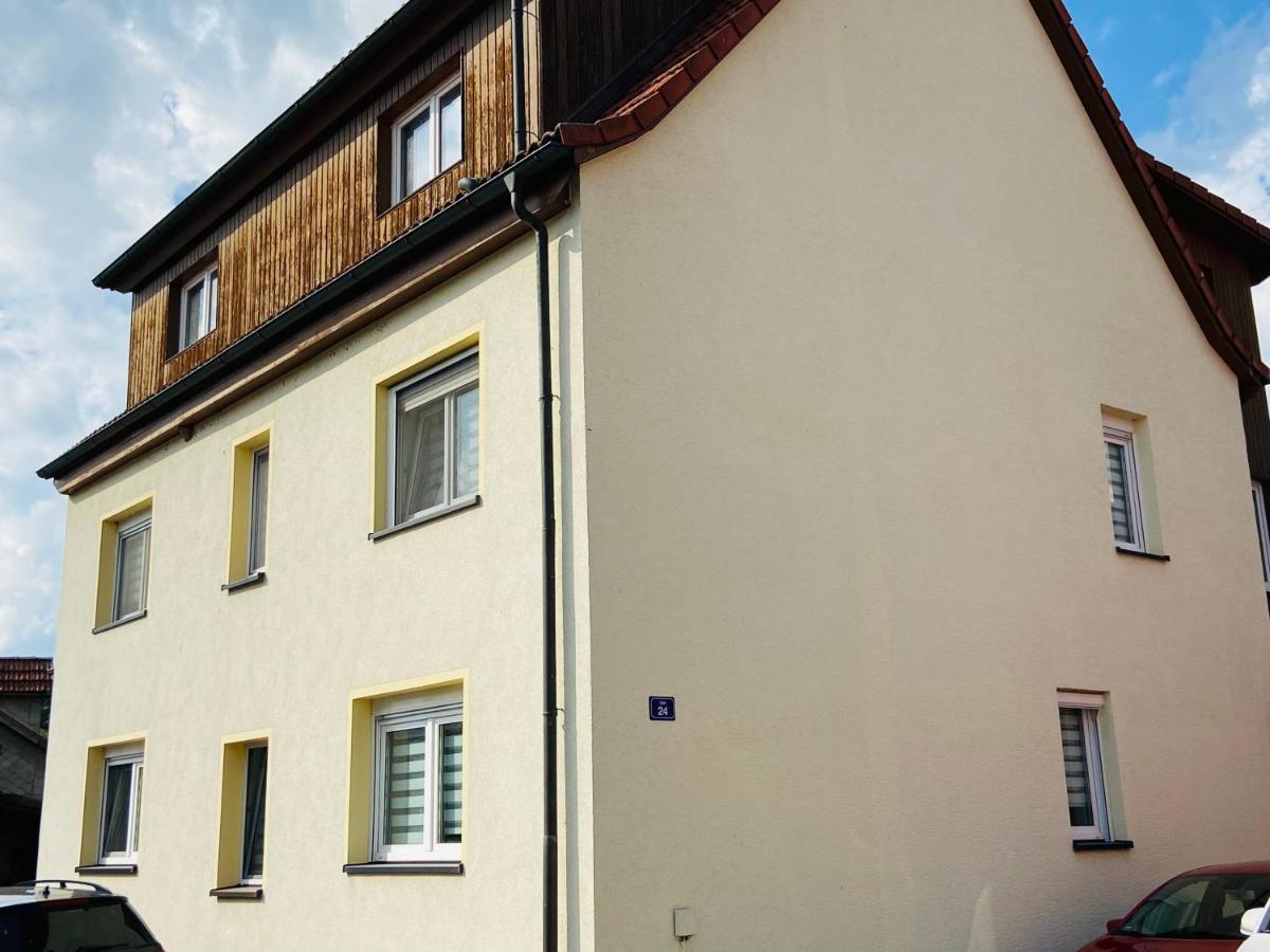 Apartment Emil Im Eg Mit Garten In Suhl Exterior photo